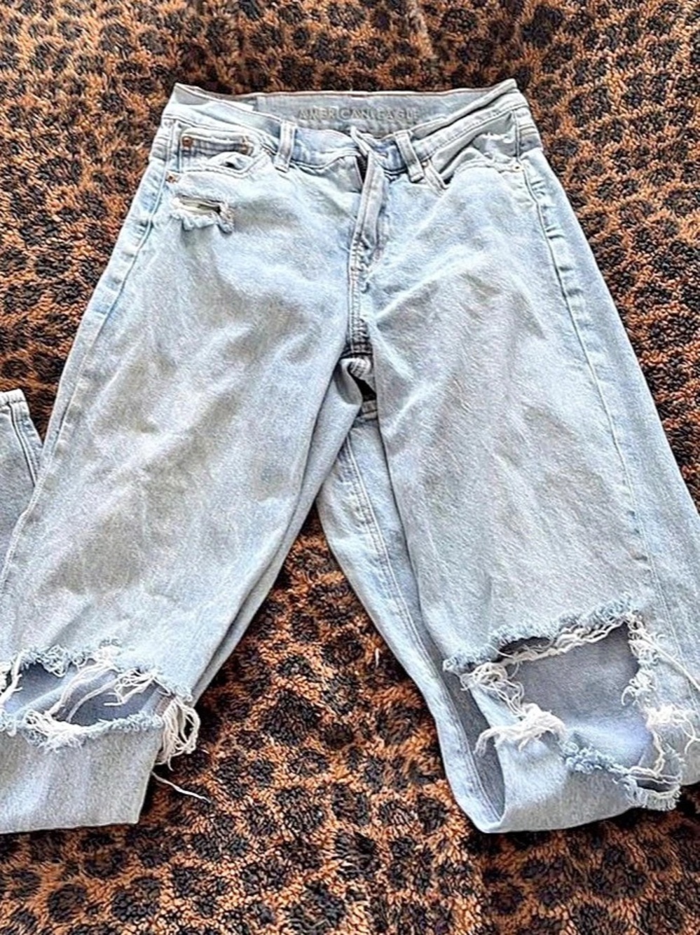 American Eagle AE Ripped Mom Jean Distressed Straight Leg Jeans in Blue